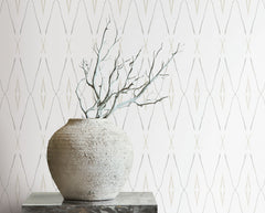 CC1283-peel-and-stick-wallpaper-room-scene-detail-closeup