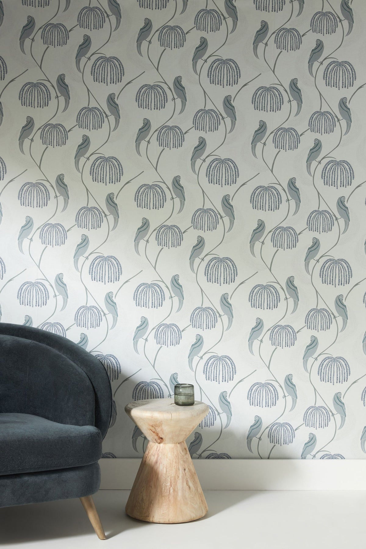 CH1435-peel-and-stick-wallpaper-room-scene