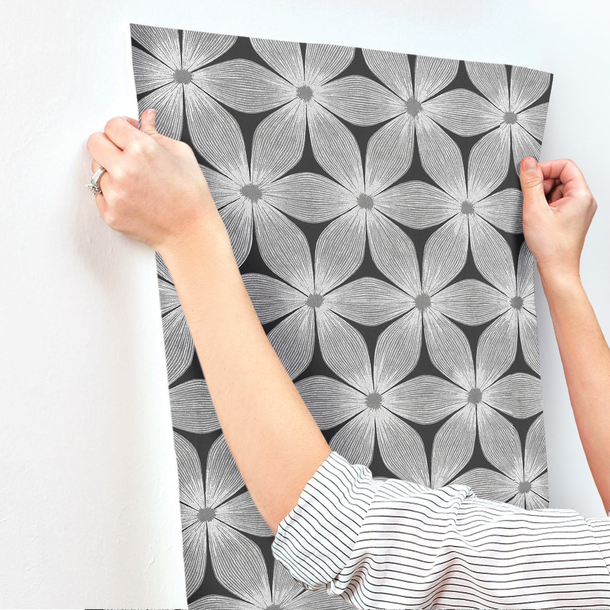 CI2305-peel-and-stick-wallpaper-stick-application-step