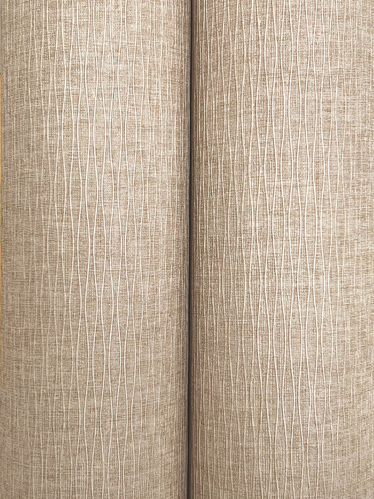 COD0617-peel-and-stick-wallpaper-detail-closeup