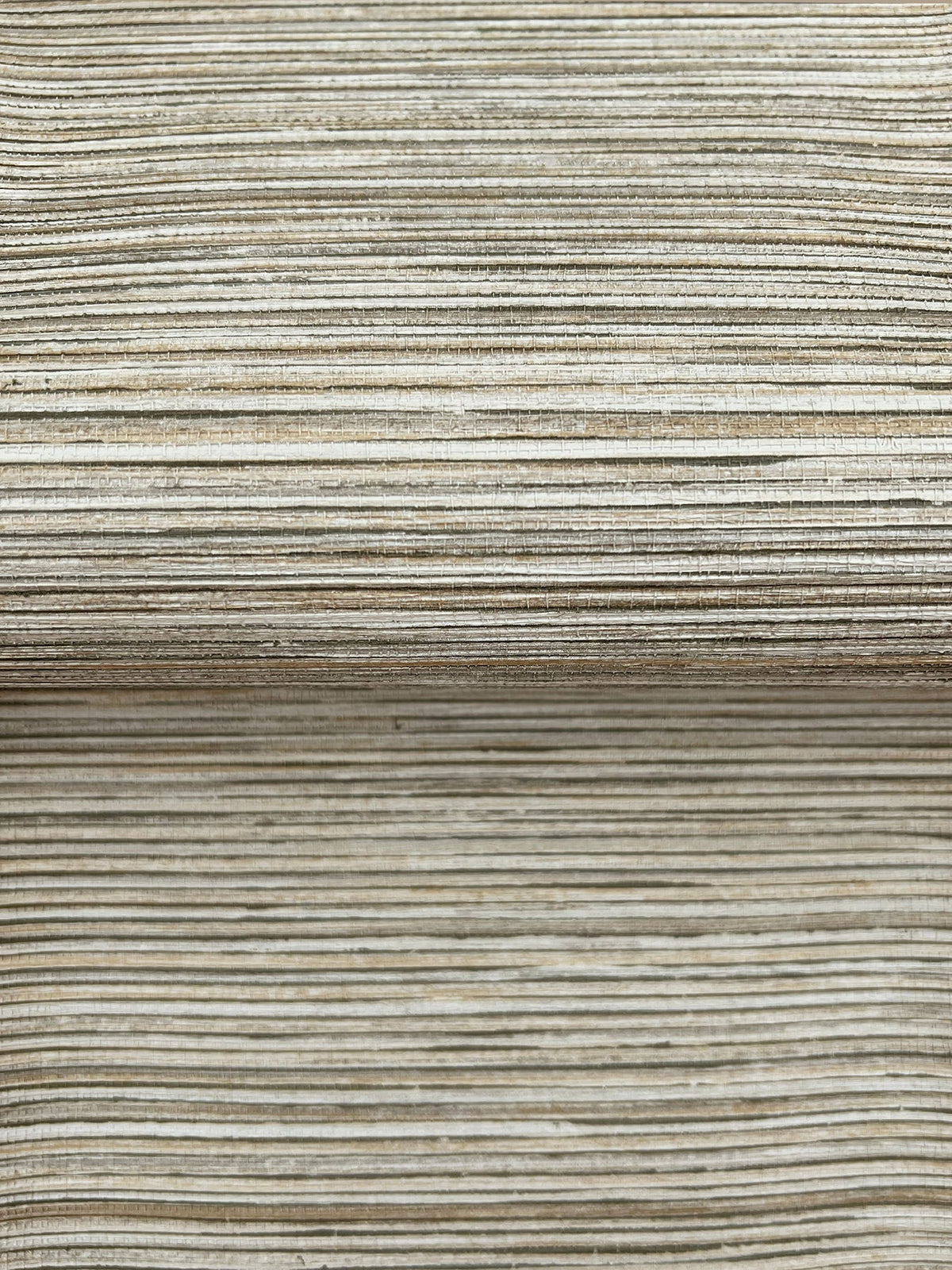 COD0637-peel-and-stick-wallpaper-detail-closeup