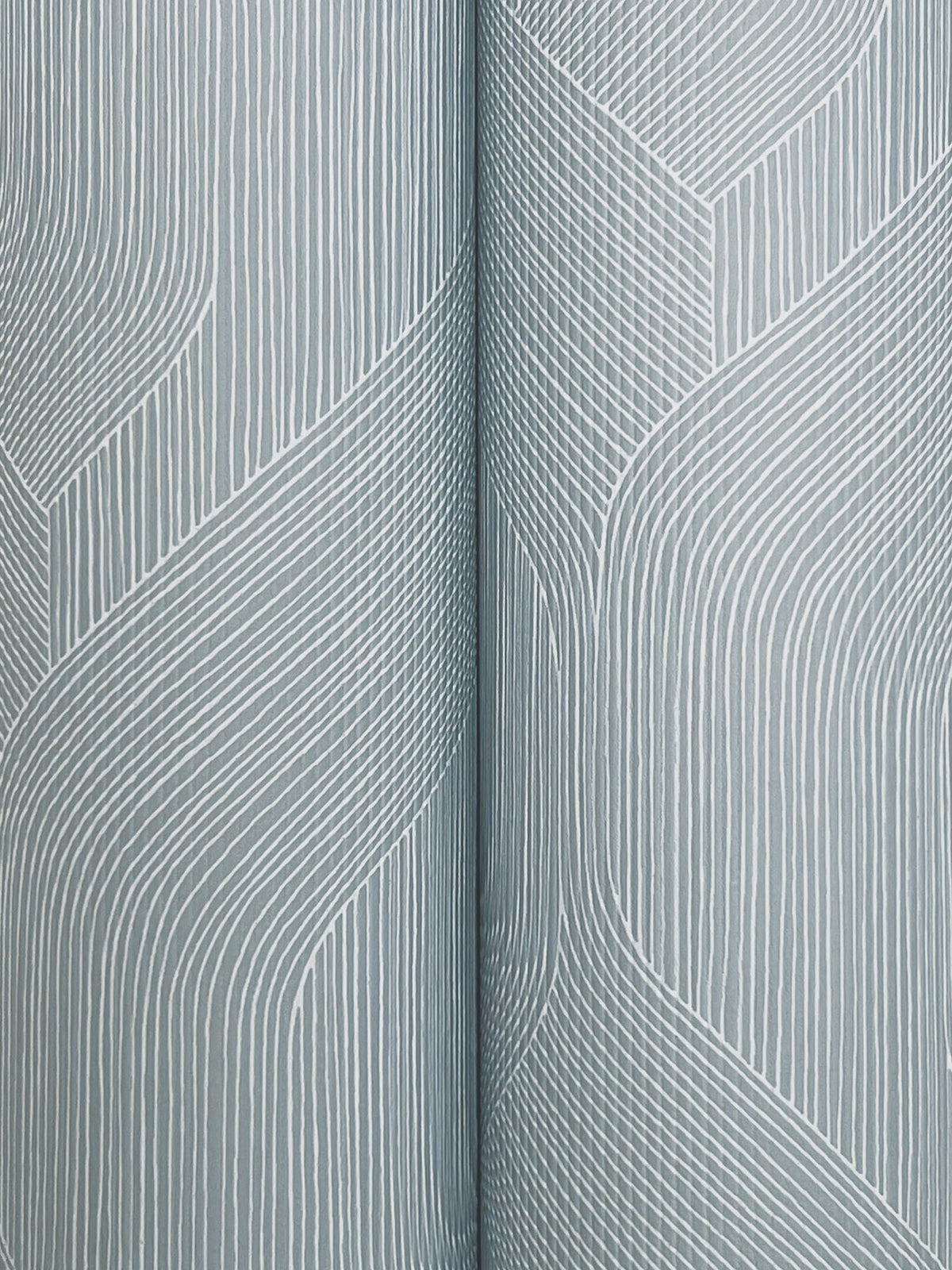 COD0641-peel-and-stick-wallpaper-detail-closeup