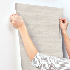COD0656-peel-and-stick-wallpaper-stick-application-step
