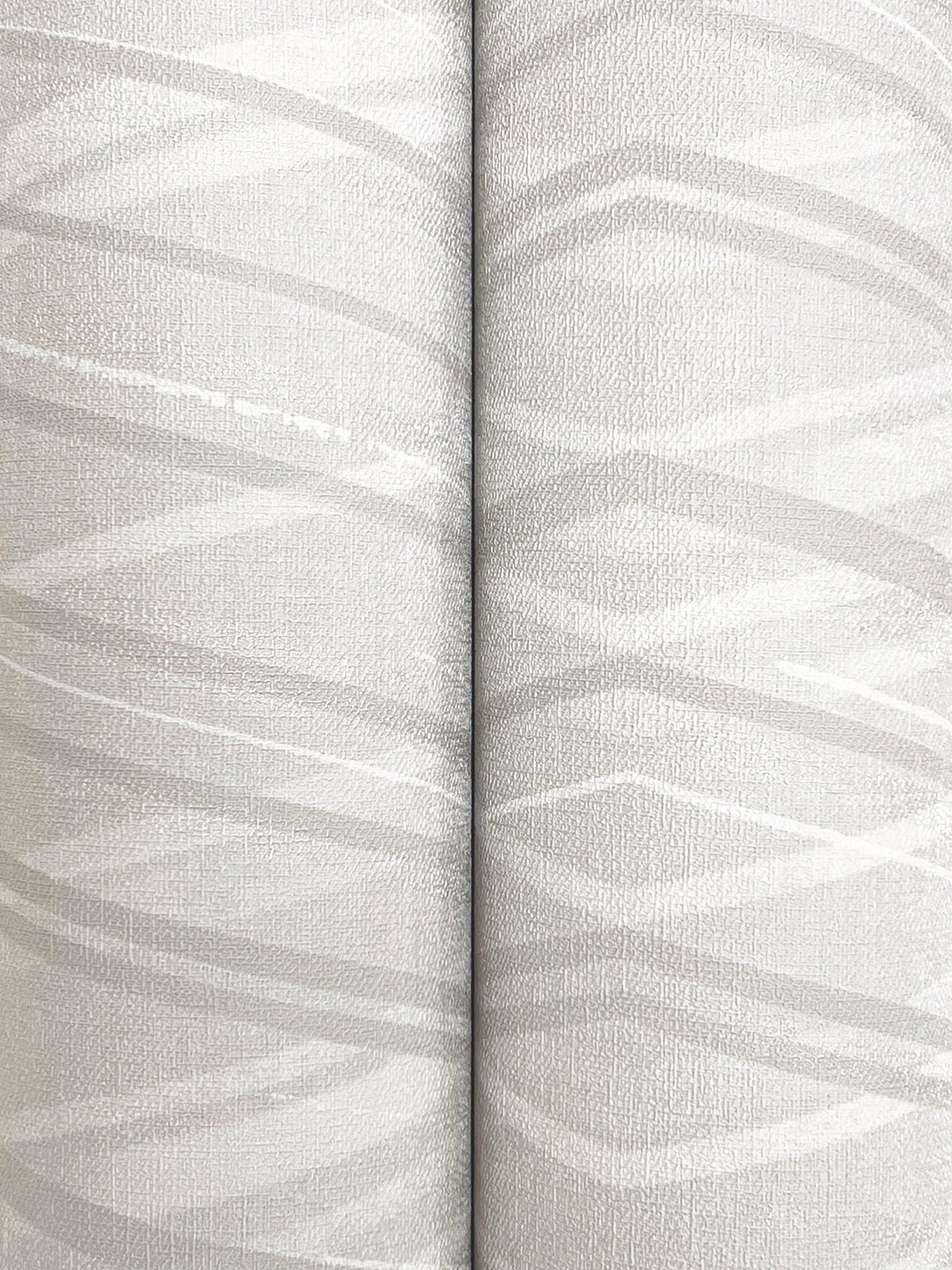 COD0658-peel-and-stick-wallpaper-detail-closeup
