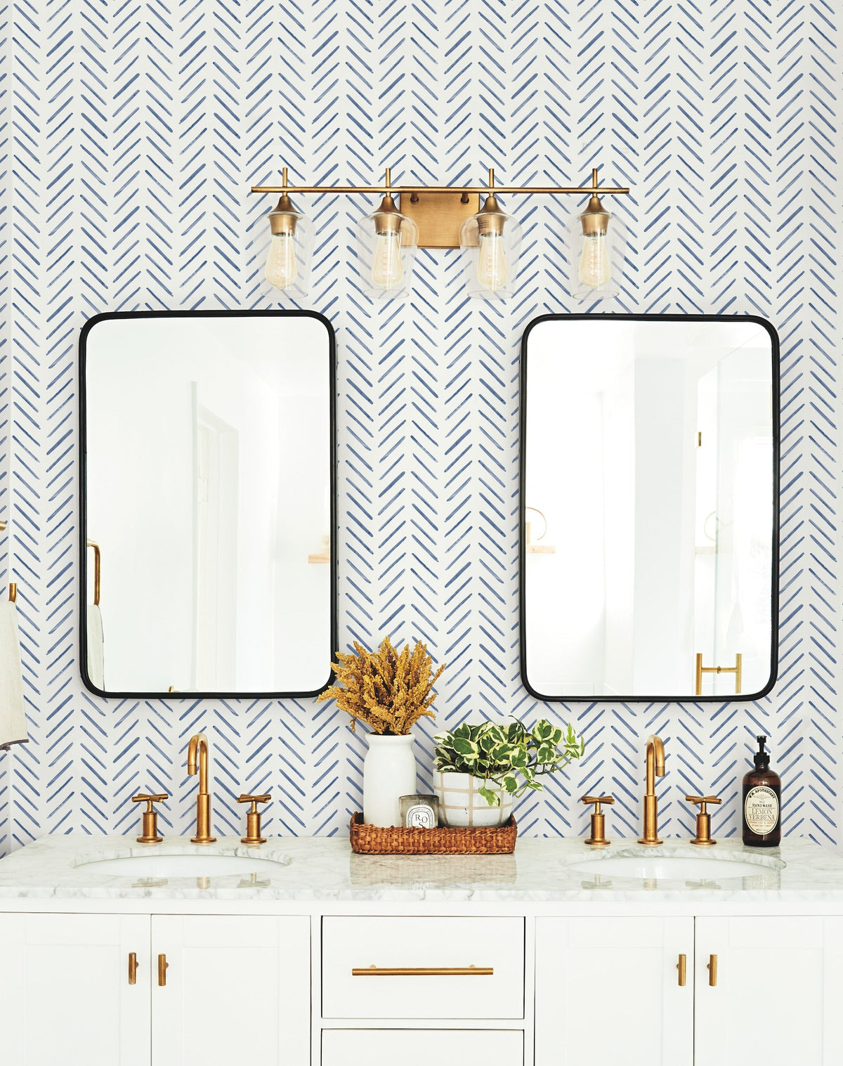 CV4455-peel-and-stick-wallpaper-room-scene
