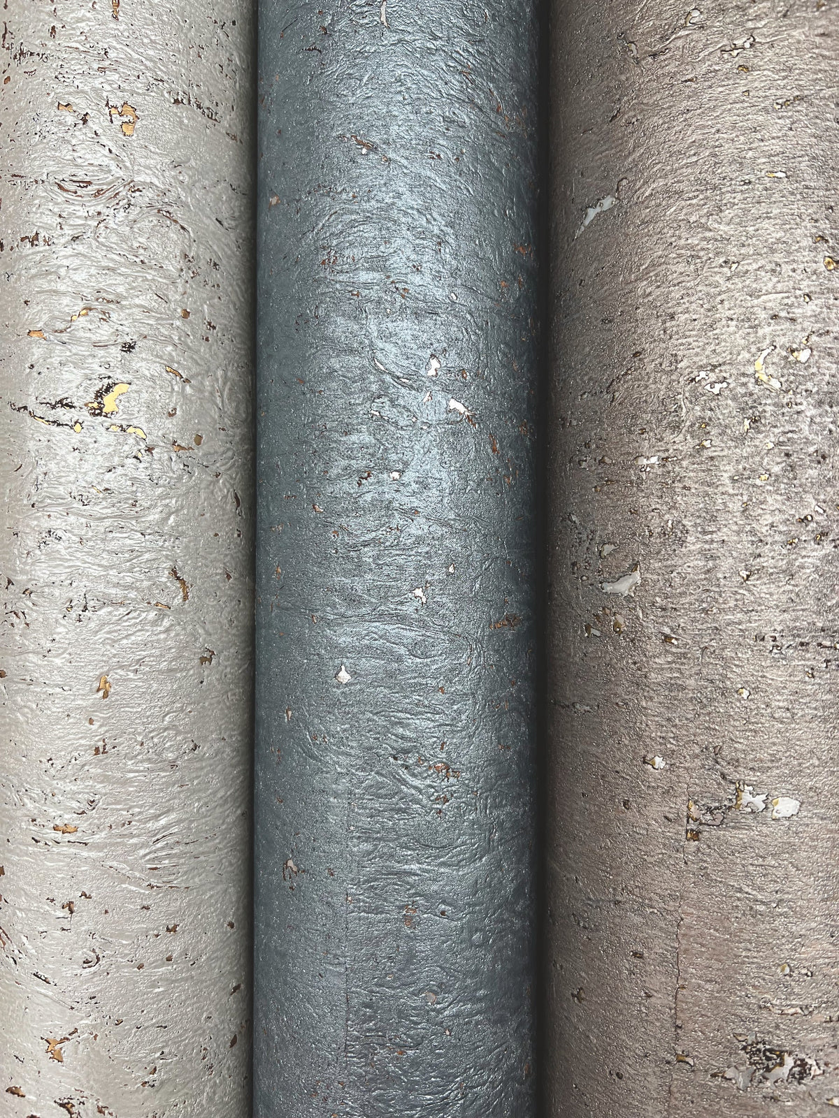 CZ2482-peel-and-stick-wallpaper-detail-closeup-8