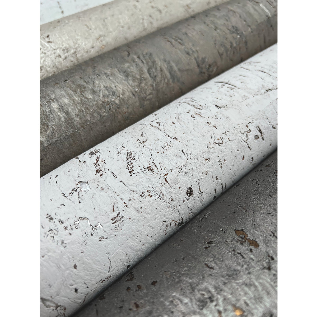 EV3901-peel-and-stick-wallpaper-detail-closeup-3