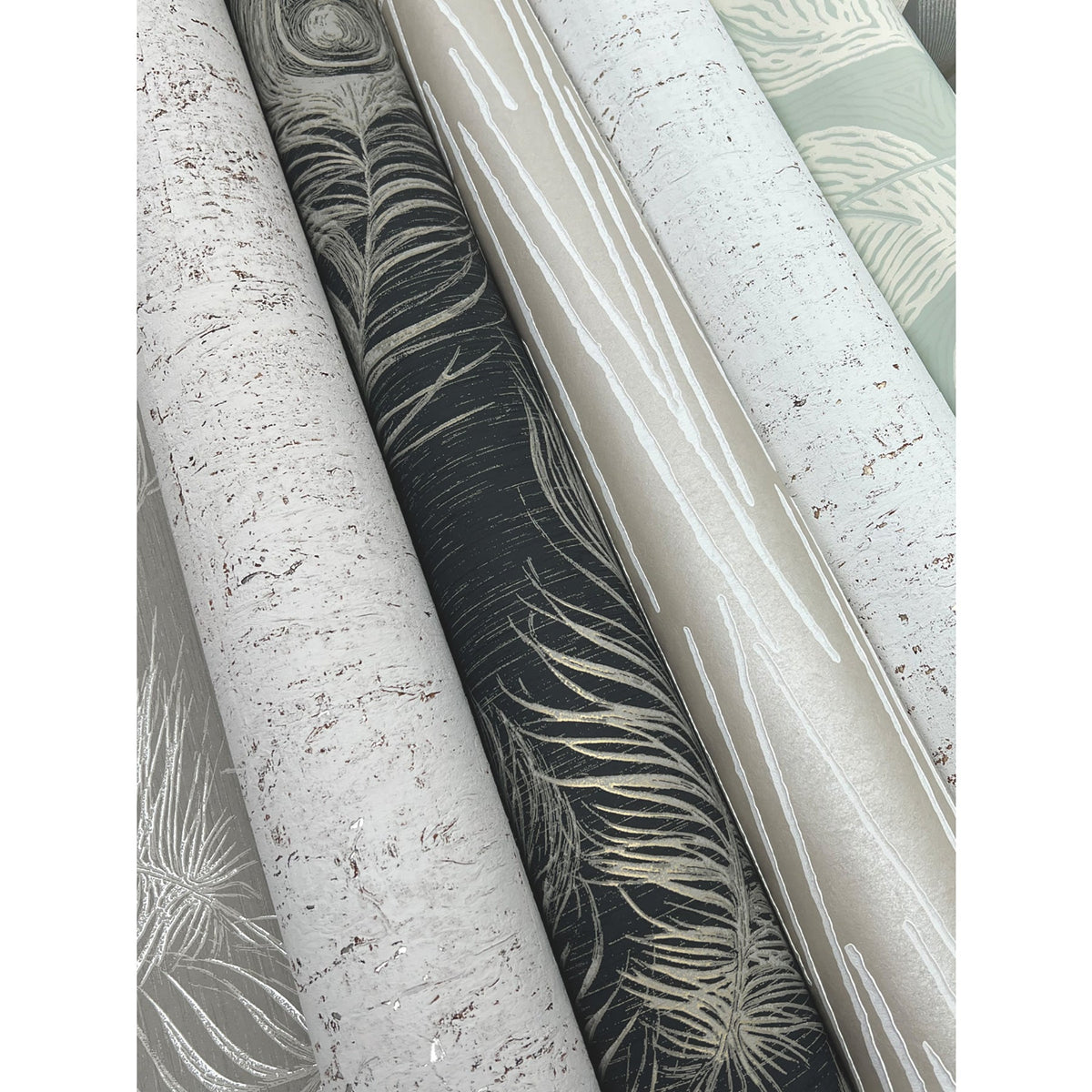 EV3902-peel-and-stick-wallpaper-detail-closeup-4