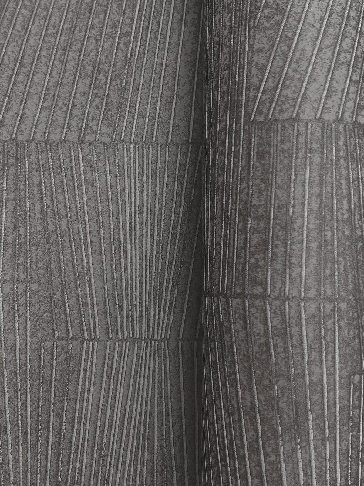 FM1032-peel-and-stick-wallpaper-detail-closeup