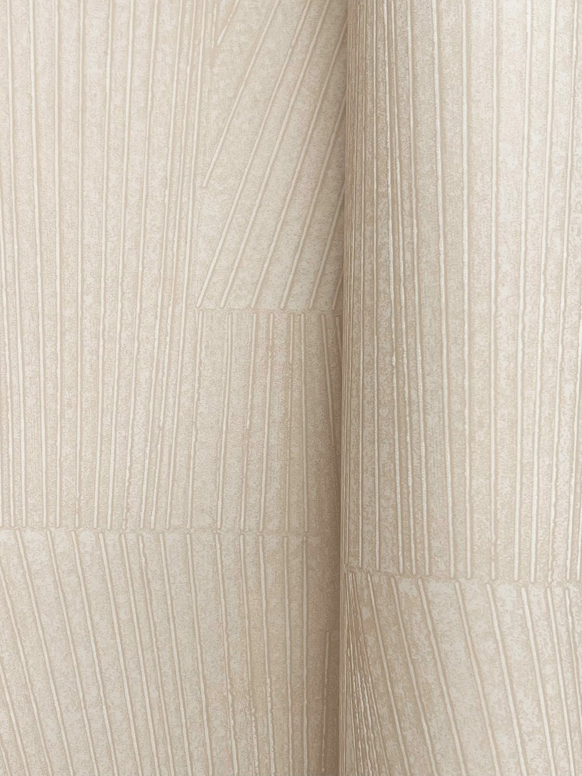 FM1034-peel-and-stick-wallpaper-detail-closeup