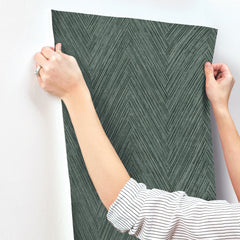 FM1054-peel-and-stick-wallpaper-stick-application-step