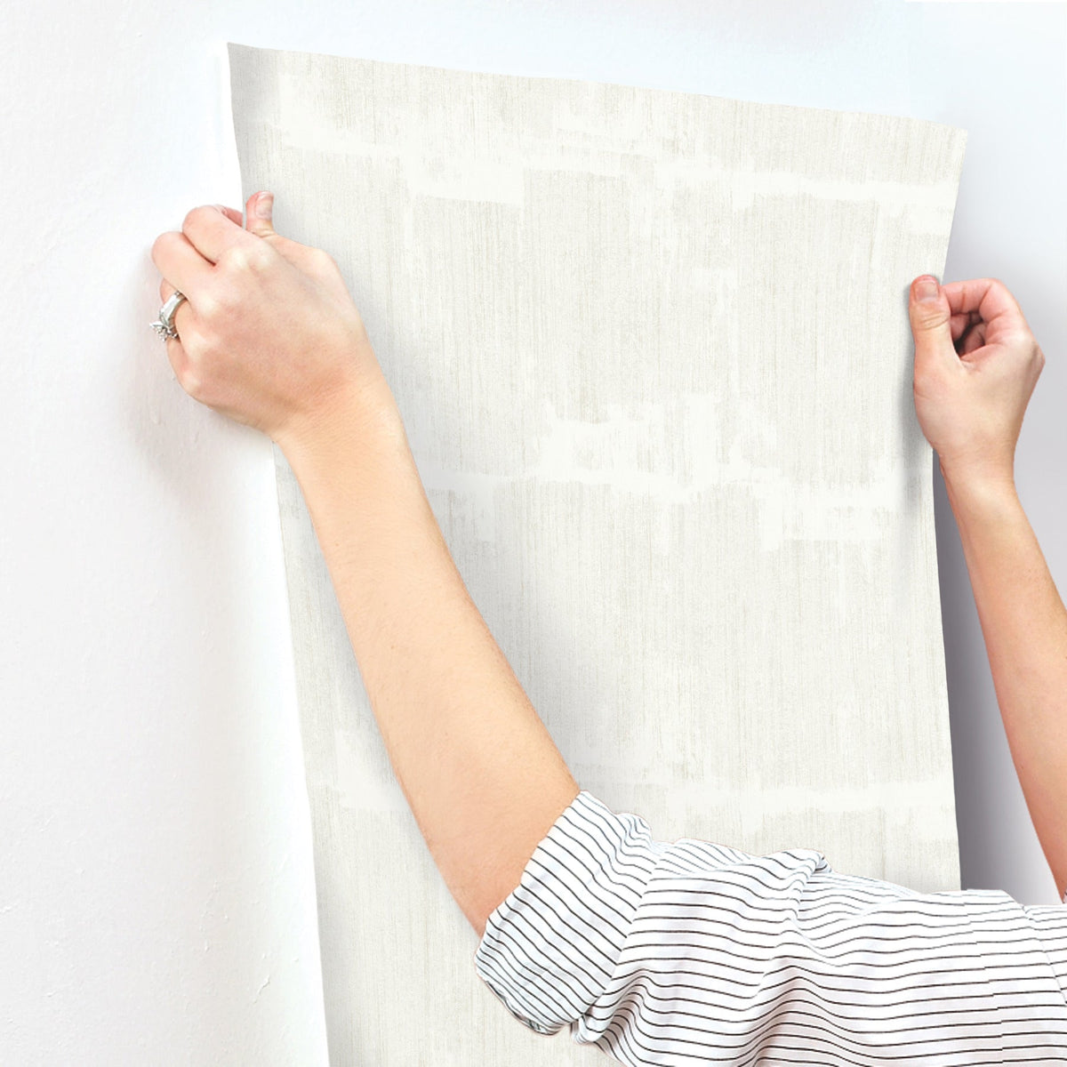 FM1064-peel-and-stick-wallpaper-stick-application-step