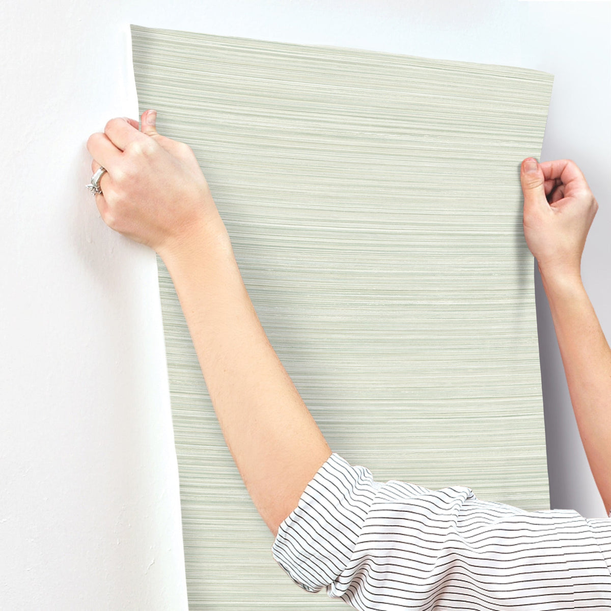 FM1071-peel-and-stick-wallpaper-stick-application-step