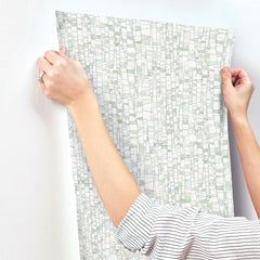 FM1084-peel-and-stick-wallpaper-stick-application-step