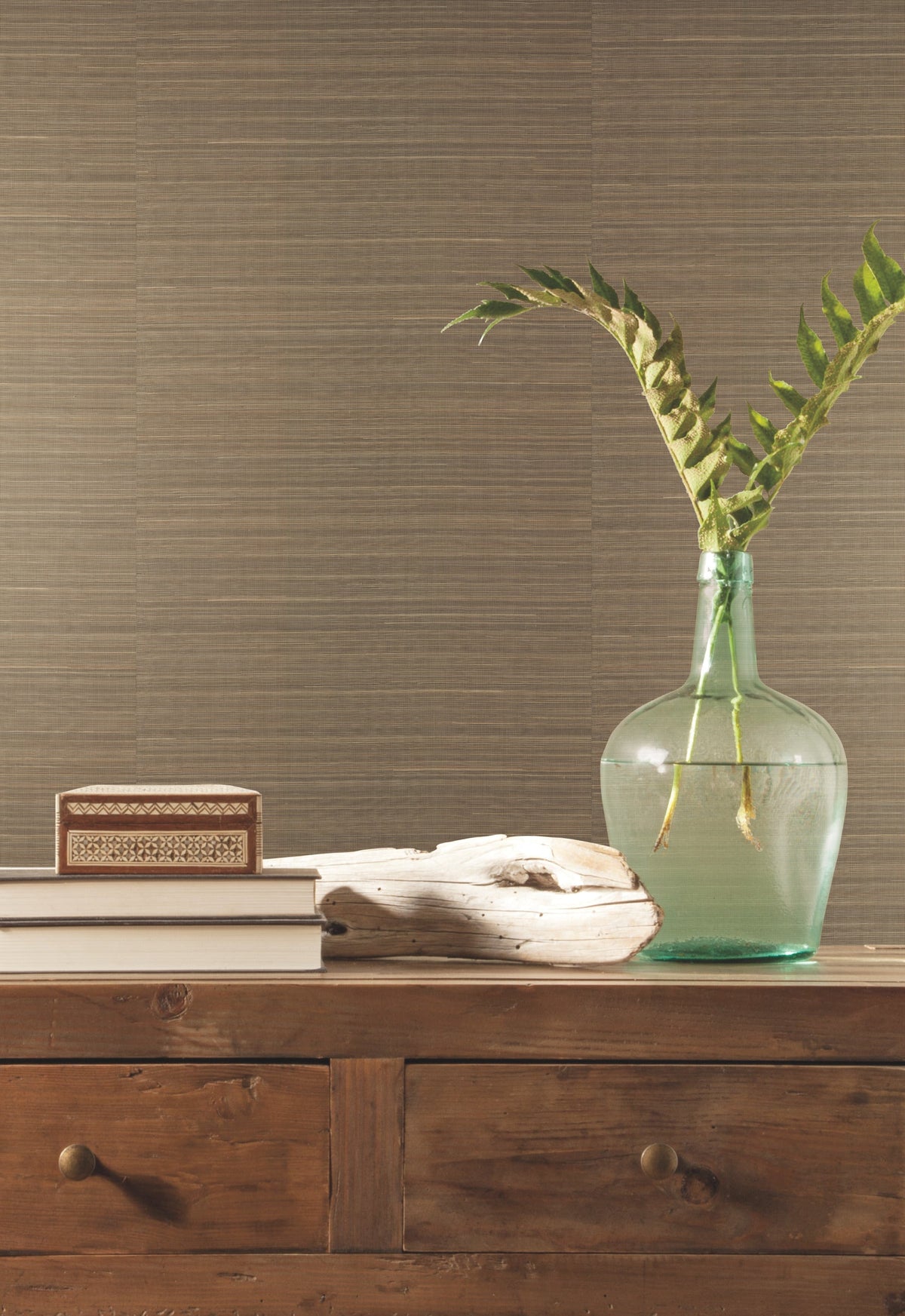 GL0502-peel-and-stick-wallpaper-room-scene-detail-closeup