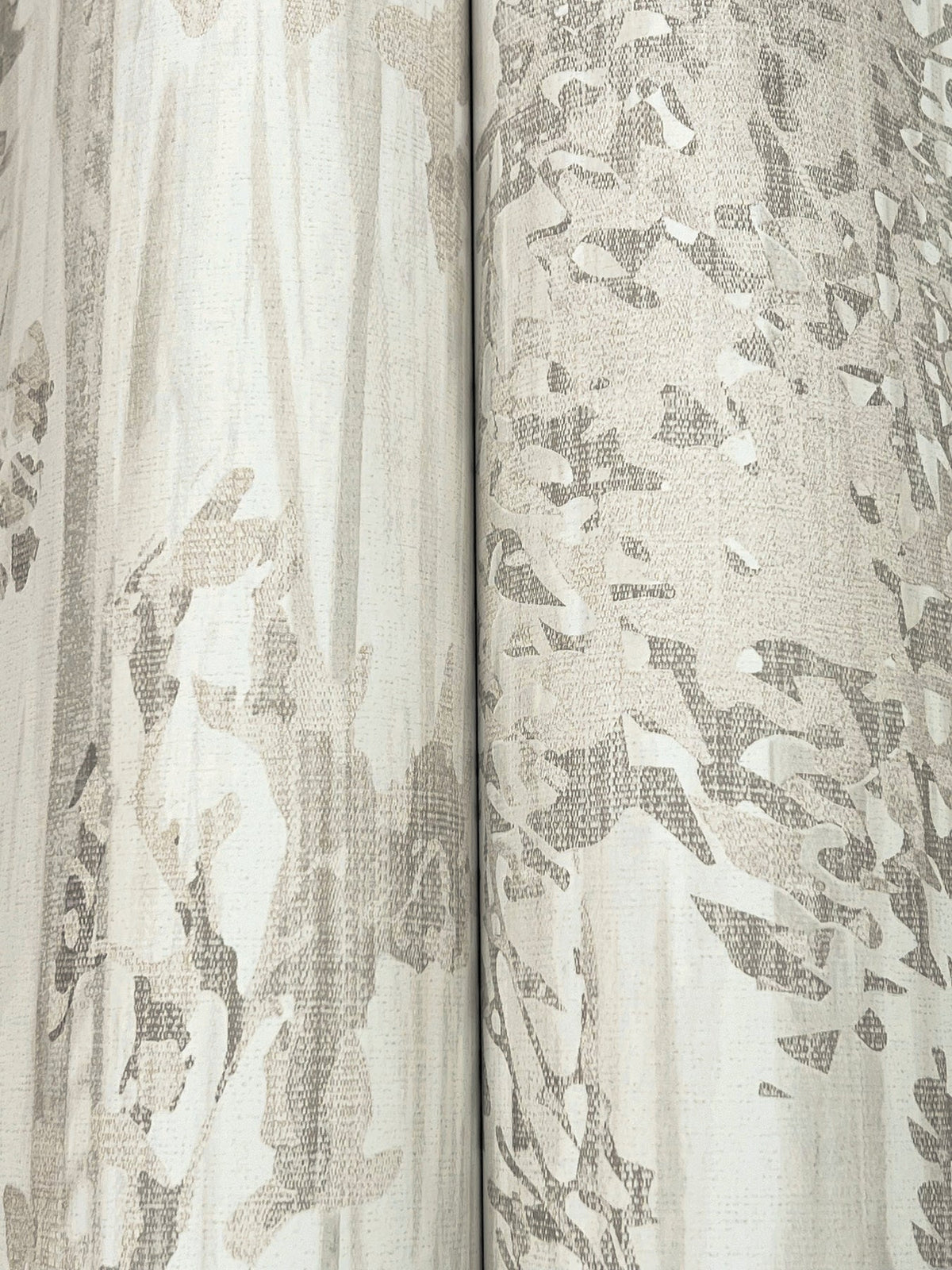GN2603-peel-and-stick-wallpaper-detail-closeup