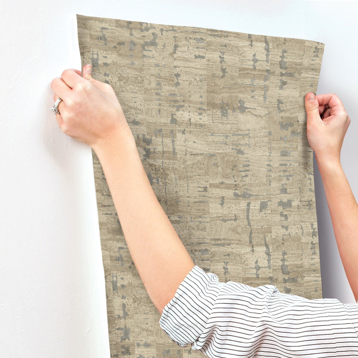 GN2651-peel-and-stick-wallpaper-stick-application-step