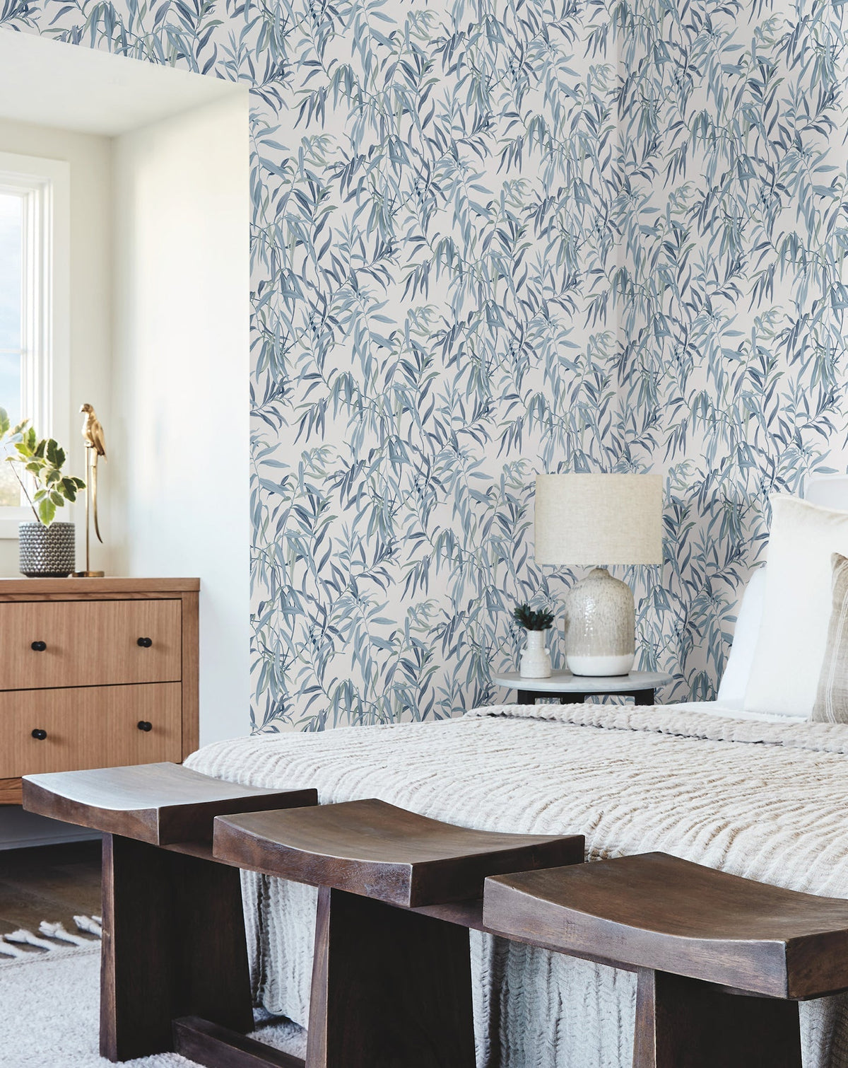 GO8242-peel-and-stick-wallpaper-room-scene