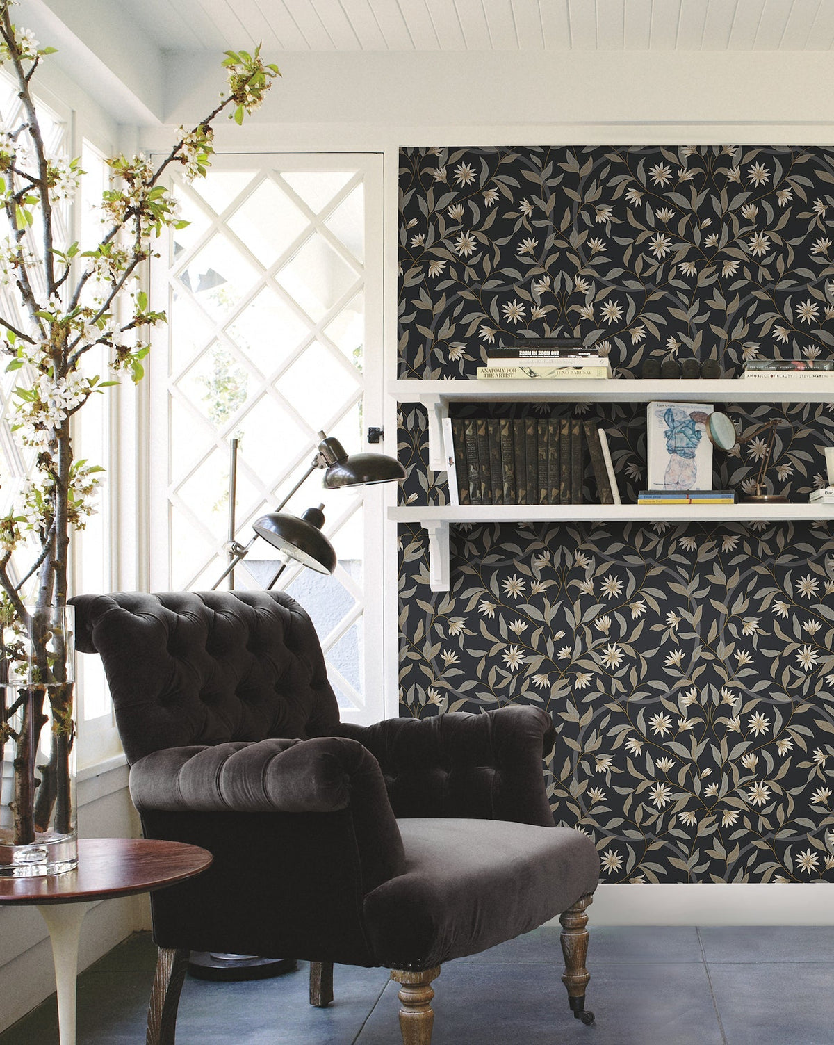 GO8257-peel-and-stick-wallpaper-room-scene