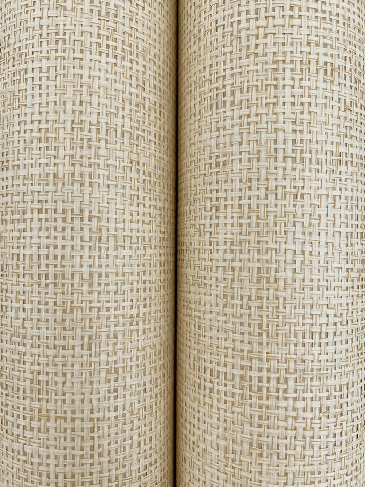 GRL88087-peel-and-stick-wallpaper-detail-closeup