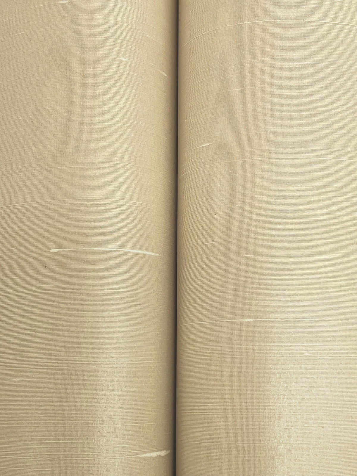 GRL88123-peel-and-stick-wallpaper-detail-closeup