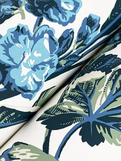 GT4502-peel-and-stick-wallpaper-detail-closeup