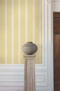 GT4543-peel-and-stick-wallpaper-room-scene-detail-closeup