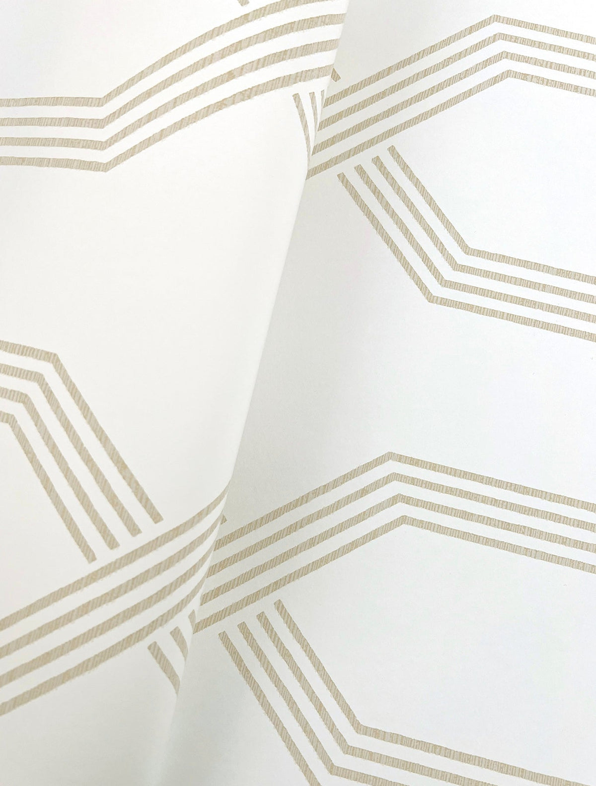 GT4551-peel-and-stick-wallpaper-detail-closeup