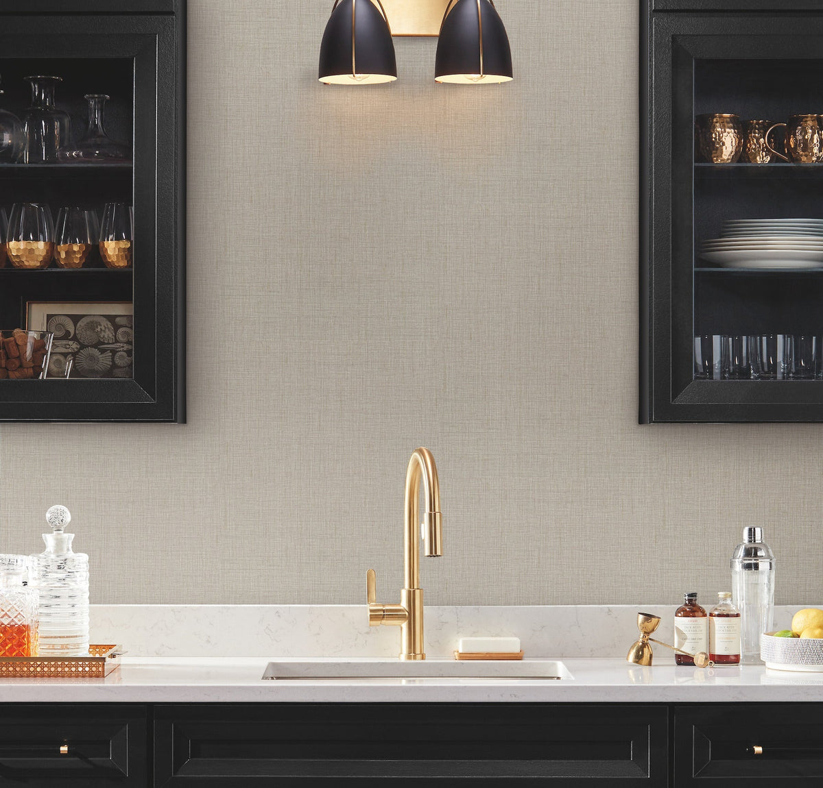 GT4592N-peel-and-stick-wallpaper-room-scene