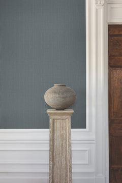 GT4595N-peel-and-stick-wallpaper-room-scene-detail-closeup