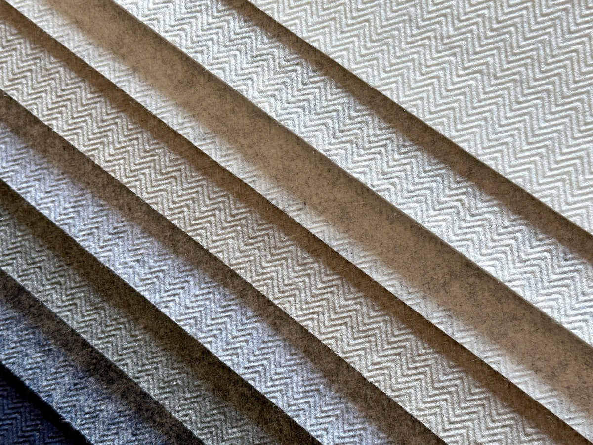 HA3657R-peel-and-stick-wallpaper-detail-closeup