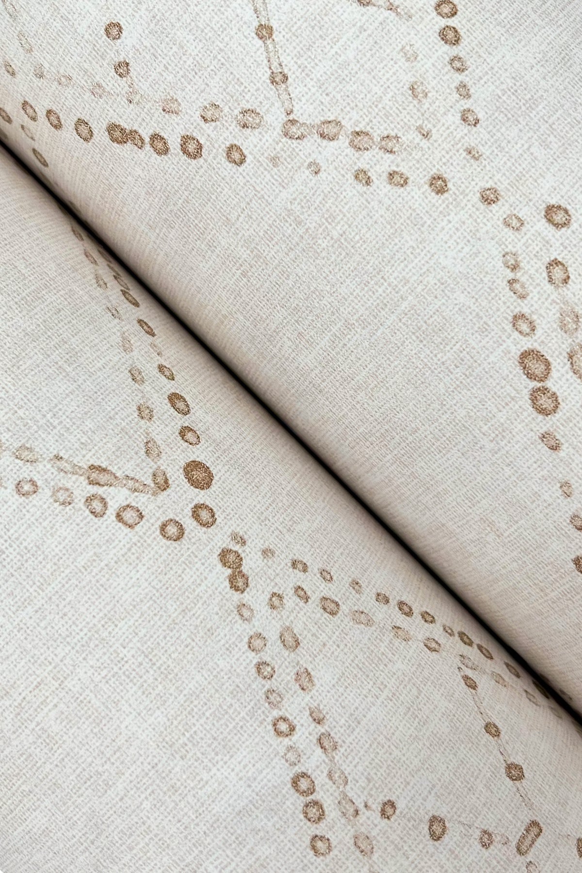 LM5315-peel-and-stick-wallpaper-detail-closeup
