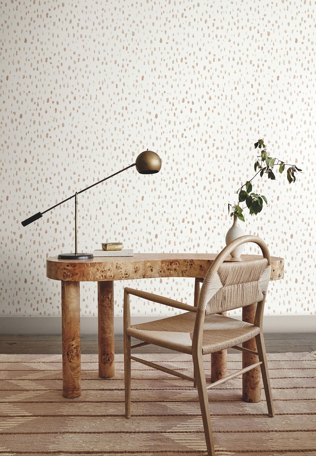 LM5422-peel-and-stick-wallpaper-room-scene