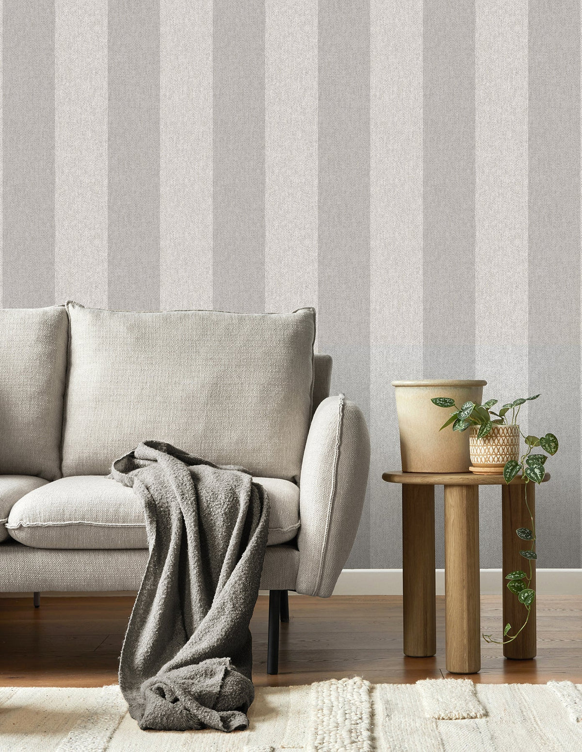 M1872-peel-and-stick-wallpaper-room-scene