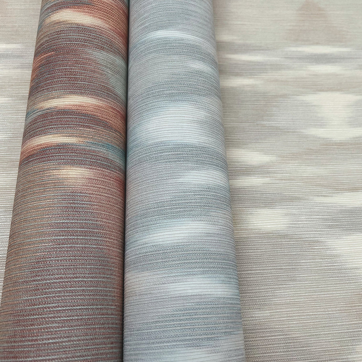 MI10321-peel-and-stick-wallpaper-detail-closeup-2