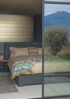 MI10333-peel-and-stick-wallpaper-room-scene-detail-closeup
