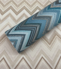 MI10334-peel-and-stick-wallpaper-detail-closeup-2
