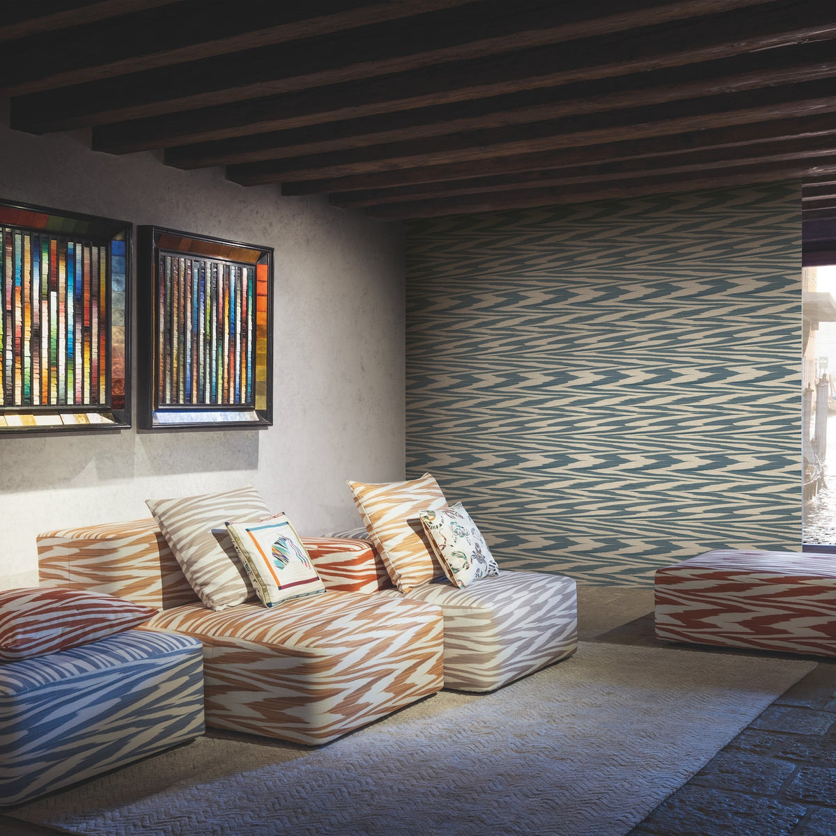 MI10340-peel-and-stick-wallpaper-room-scene