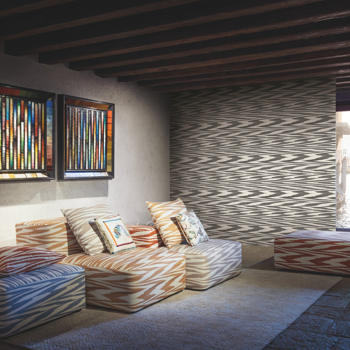 MI10341-peel-and-stick-wallpaper-room-scene