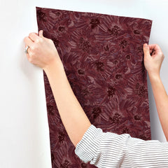 MI10505-peel-and-stick-wallpaper-stick-application-step