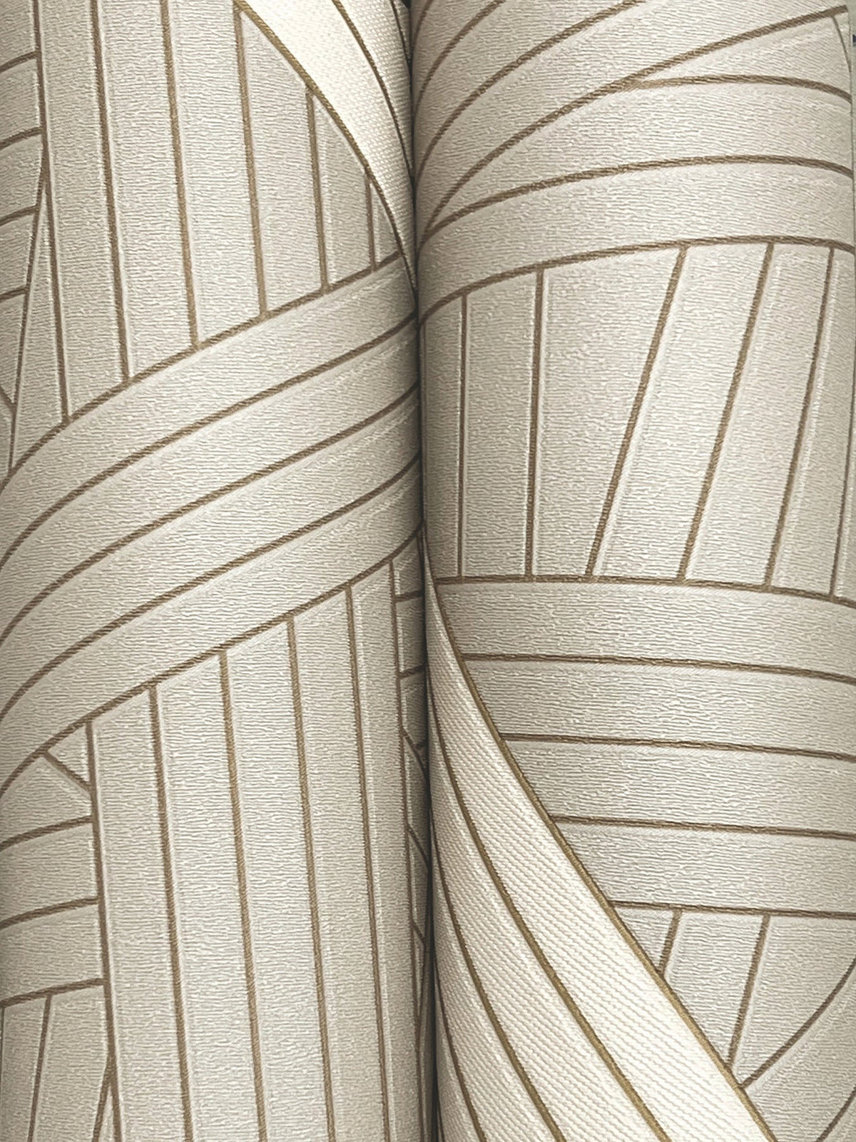 MI10561-peel-and-stick-wallpaper-detail-closeup