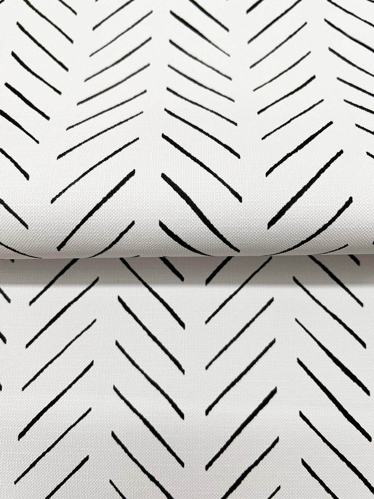 MJ4813-peel-and-stick-wallpaper-detail-closeup