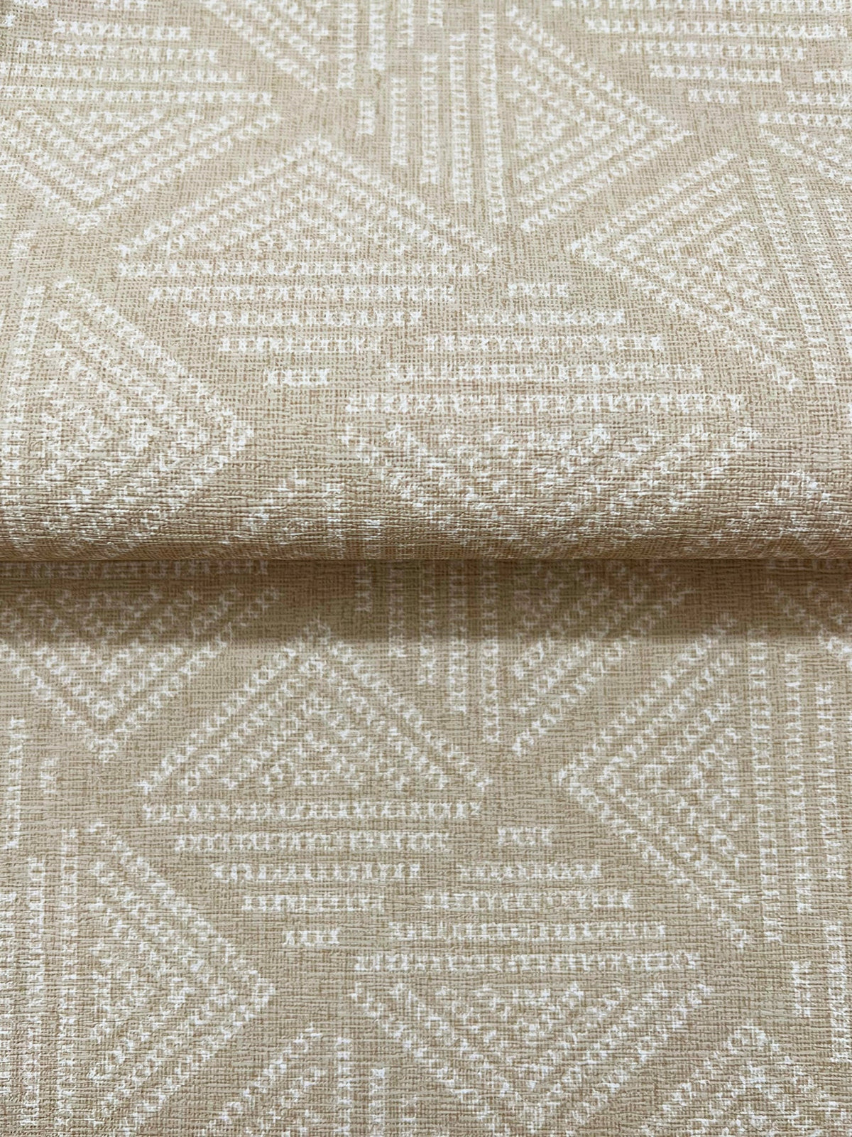 MJ4860-peel-and-stick-wallpaper-detail-closeup