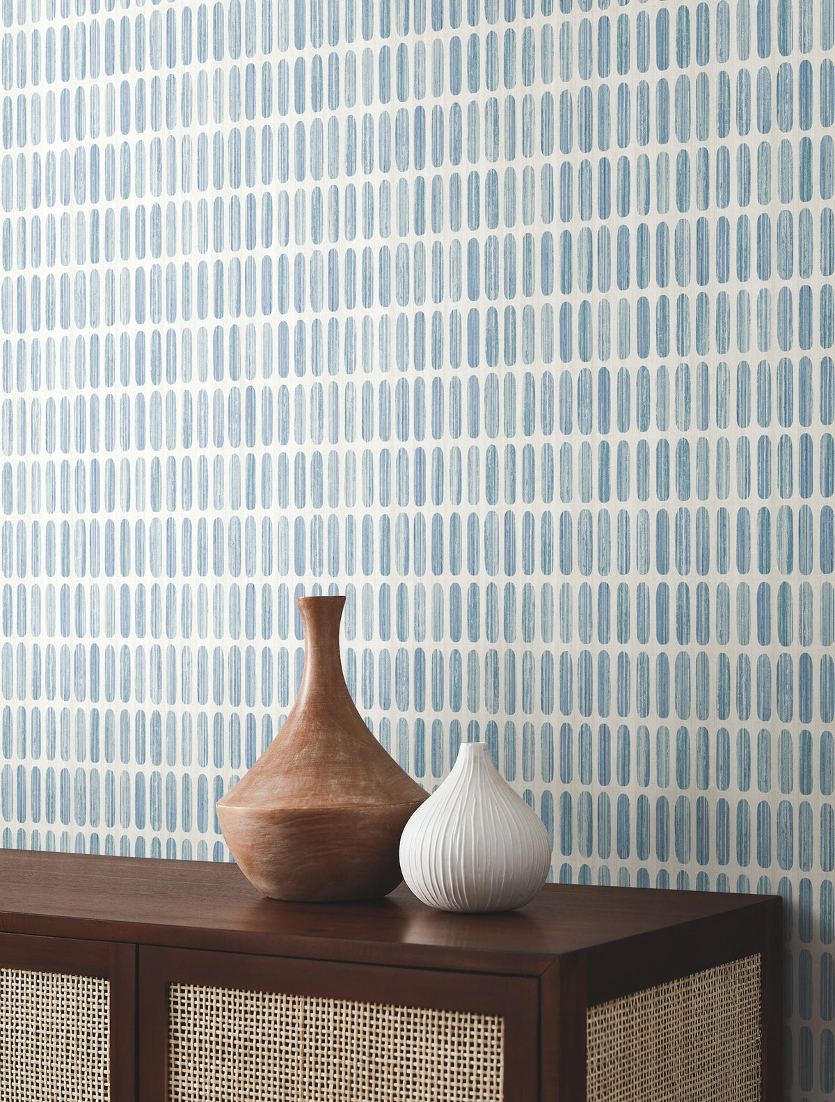 MN1942-peel-and-stick-wallpaper-room-scene-detail-closeup