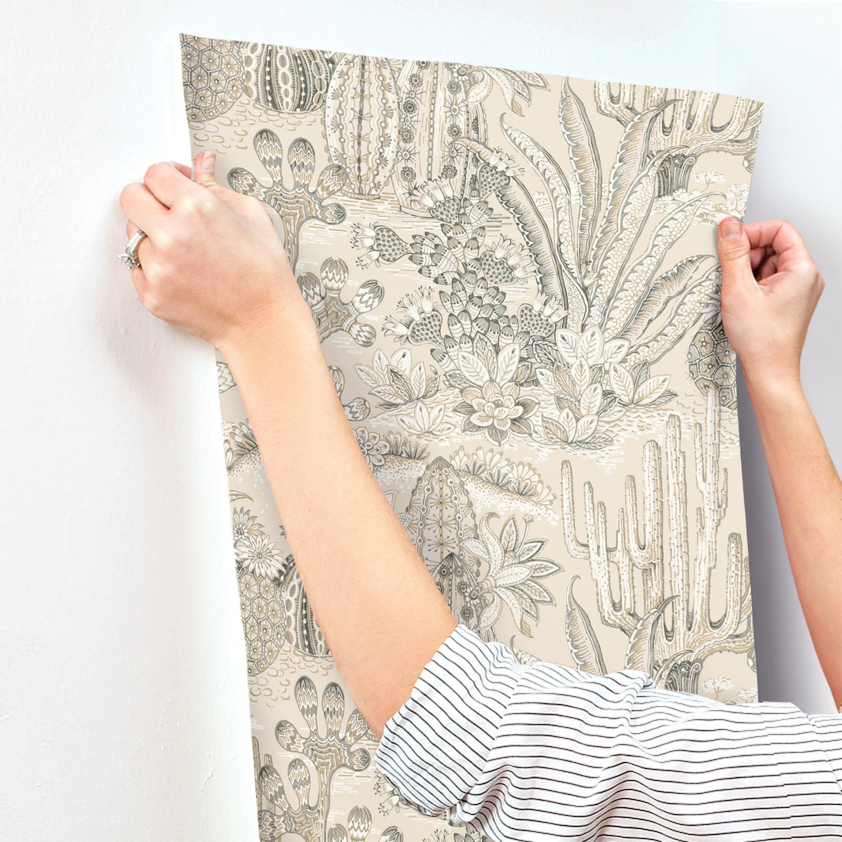 MT5633-peel-and-stick-wallpaper-stick-application-step
