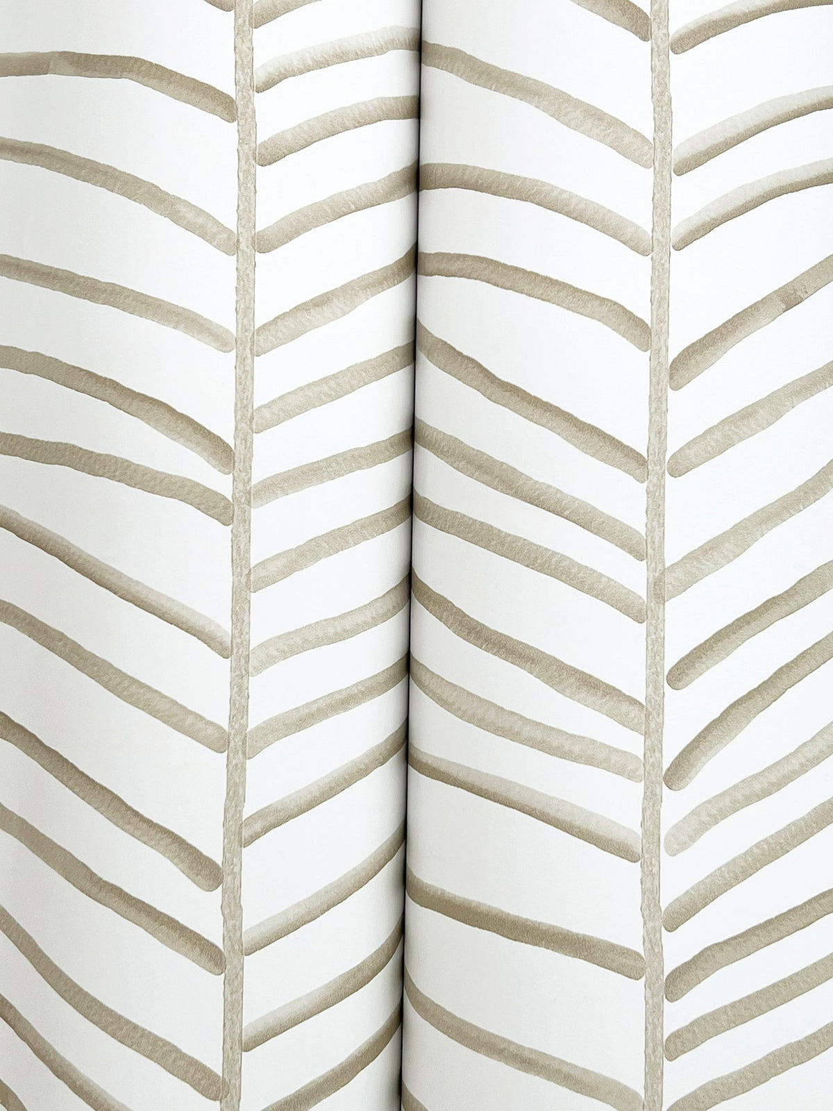 MT5675-peel-and-stick-wallpaper-detail-closeup