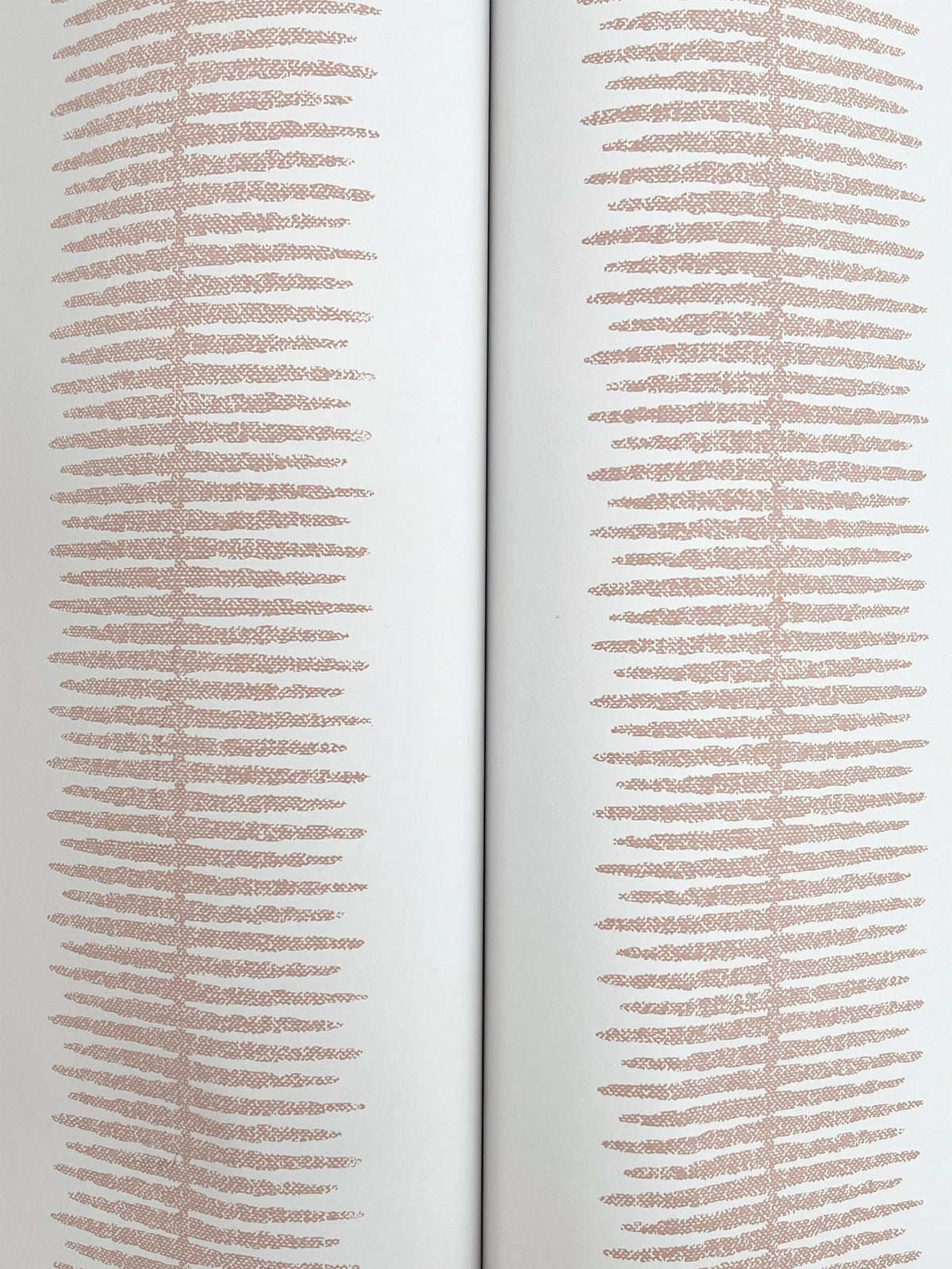 MX9613-peel-and-stick-wallpaper-detail-closeup