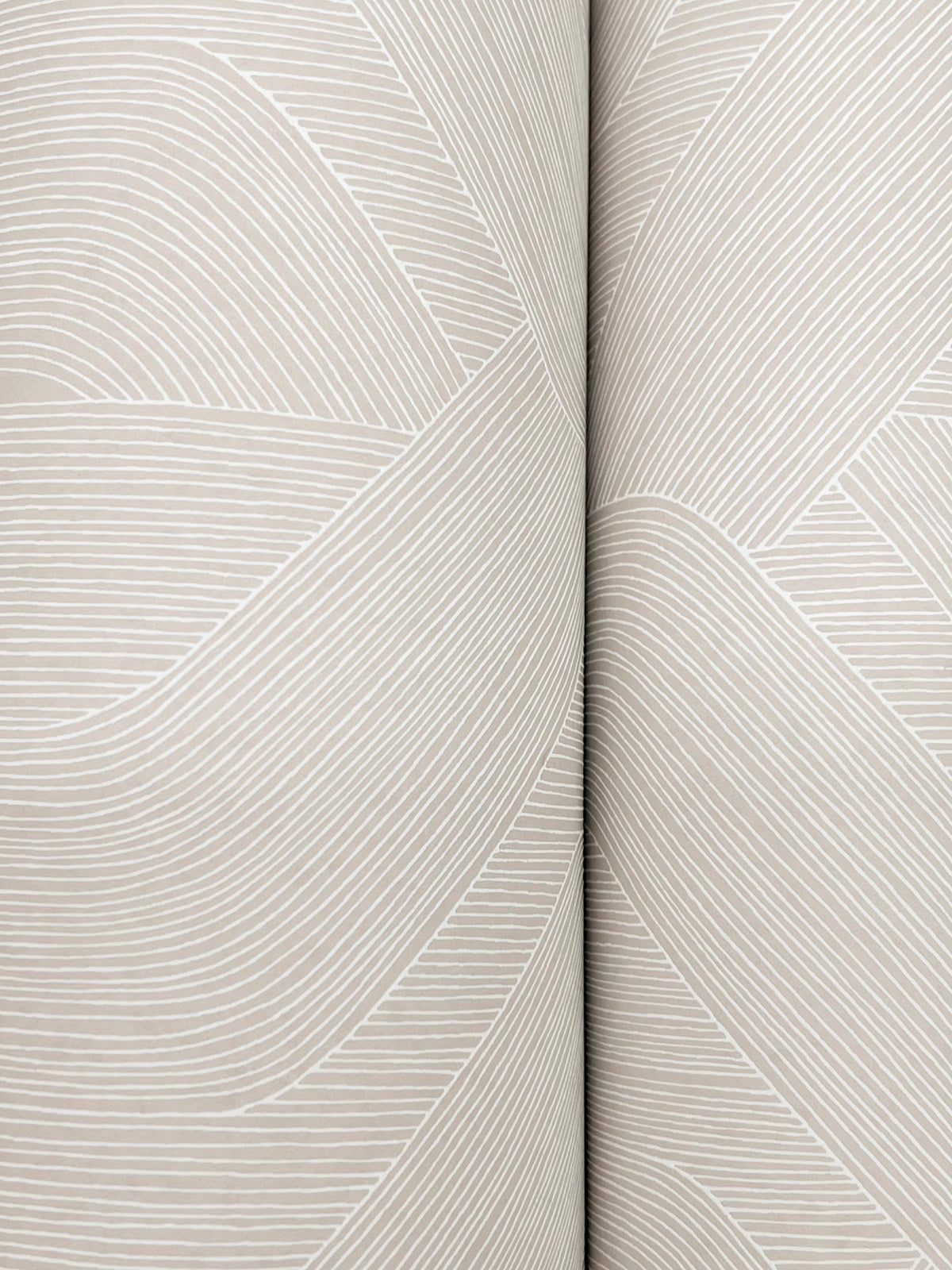NT6195-peel-and-stick-wallpaper-detail-closeup
