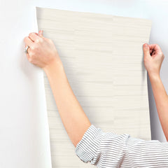 OI0666-peel-and-stick-wallpaper-stick-application-step