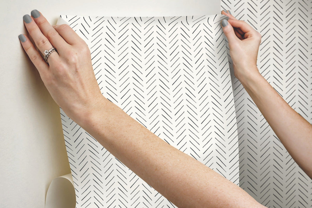PSW1020RL-peel-and-stick-wallpaper-stick-application-step